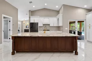 15720 SW 56th St, Southwest Ranches, FL 33331 - Photo 6