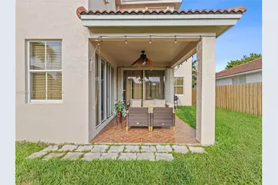 8542 NW 111th Ct, Doral, FL 33178 - Photo 22