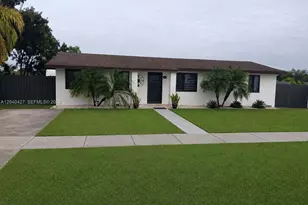 235 SW 18th Ave, Homestead, FL 33030 - Photo 1