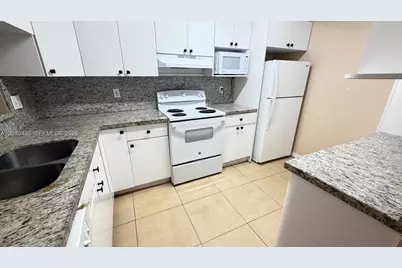 8540 SW 149th Ave #817, Miami, FL 33193 - Photo 6