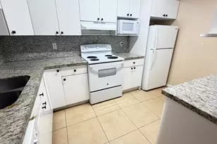 8540 SW 149th Ave, Miami, FL 33193 - Photo 6