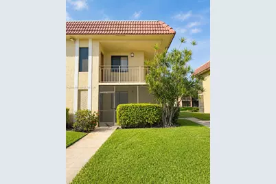 305 Lakeview Dr #204, Weston, FL 33326 - Photo 2