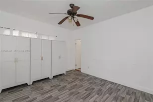 259 NE 111th St, Miami, FL 33161 - Photo 12