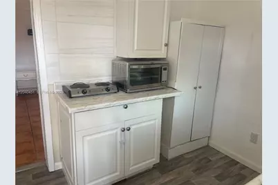 259 NE 111th St, Miami, FL 33161 - Photo 42