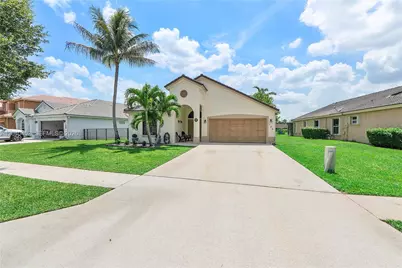 124 Preserve Dr, Royal Palm Beach, FL 33411 - Photo 6