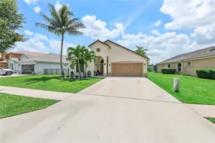 124 Preserve Dr, Royal Palm Beach, FL 33411 - Photo 6