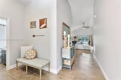 124 Preserve Dr, Royal Palm Beach, FL 33411 - Photo 12