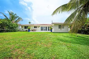 6185 W 10th Ave, Hialeah, FL 33012 - Photo 22