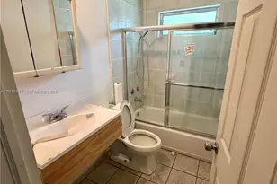 9110 SW 44th St, Miami, FL 33165 - Photo 6