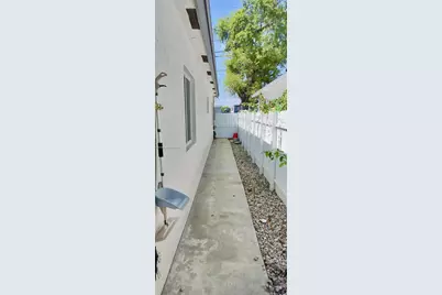 4223 NW 32nd Ave, Miami, FL 33142 - Photo 10