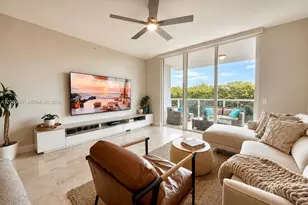 15051 Royal Oaks Ln, North Miami, FL 33181 - Photo 6