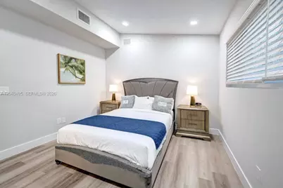 [Address not provided], Hollywood, FL 33019 - Photo 14