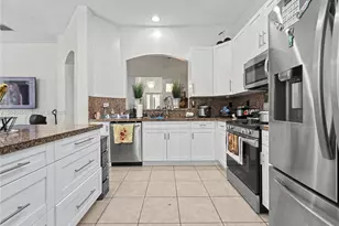 522 NE 20th Ave, Homestead, FL 33033 - Photo 2