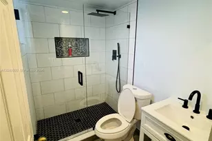 1350 NE 119th St, Miami, FL 33161 - Photo 4