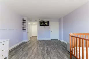290 174th St, Sunny Isles Beach, FL 33160 - Photo 32