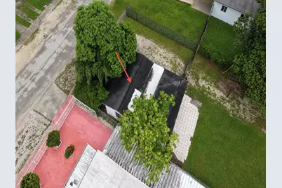 867 NW 109th St, Miami, FL 33168 - Photo 10