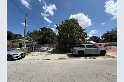 867 NW 109th St, Miami, FL 33168 - Photo 1