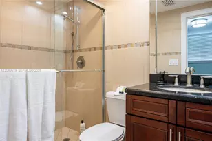 4001 S Ocean Dr, Hollywood, FL 33019 - Photo 14