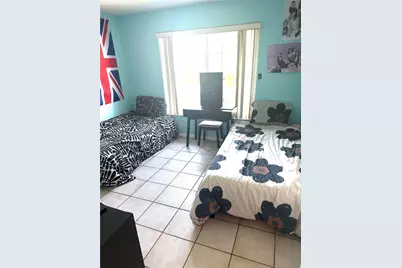 360 B Lakewood Cir E, Margate, FL 33063 - Photo 8