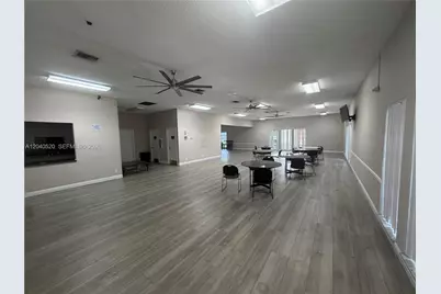 360 B Lakewood Cir E, Margate, FL 33063 - Photo 16