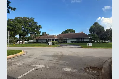 360 B Lakewood Cir E, Margate, FL 33063 - Photo 20