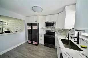 2541 Aragon Blvd, Sunrise, FL 33322 - Photo 2