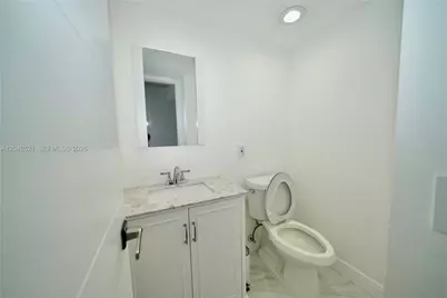 2541 Aragon Blvd #305, Sunrise, FL 33322 - Photo 8