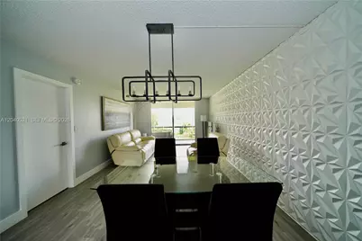 2541 Aragon Blvd #305, Sunrise, FL 33322 - Photo 4