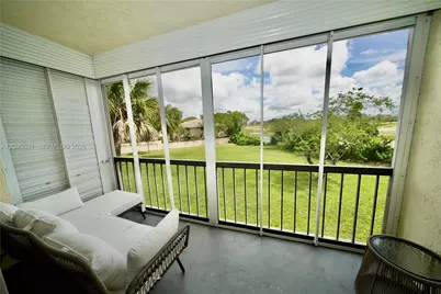 2541 Aragon Blvd #305, Sunrise, FL 33322 - Photo 6