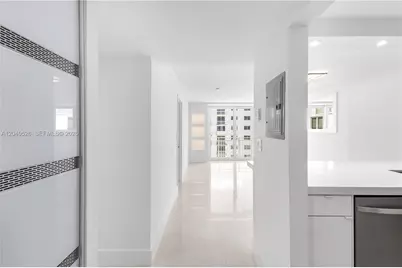 345 Ocean Dr #924, Miami Beach, FL 33139 - Photo 6
