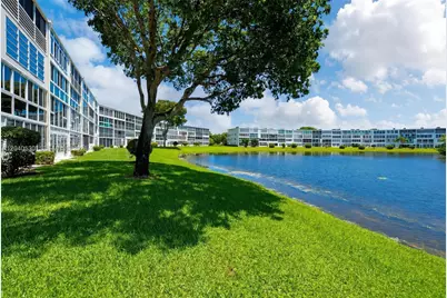 4001 Ashby C #4001, Deerfield Beach, FL 33442 - Photo 2