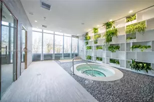 45 SW 9th St, Miami, FL 33130 - Photo 4