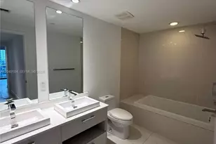 45 SW 9th St, Miami, FL 33130 - Photo 10