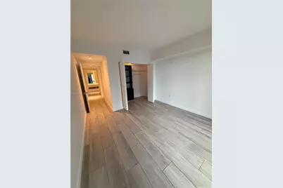 45 SW 9th St #1004, Miami, FL 33130 - Photo 6
