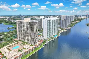 20191 E Country Club Dr, Aventura, FL 33180 - Photo 8