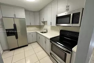 10975 SW 107th St, Miami, FL 33176 - Photo 6