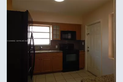 1841 SW 37th Ave, Miami, FL 33145 - Photo 8