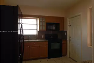 1841 SW 37th Ave, Miami, FL 33145 - Photo 8