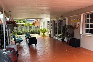 18713 NW 78th Ct, Hialeah, FL 33015 - Photo 12