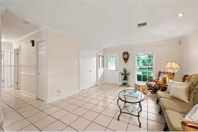 2760 NW 108th Ave, Sunrise, FL 33322 - Photo 6