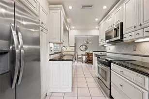 2760 NW 108th Ave, Sunrise, FL 33322 - Photo 12