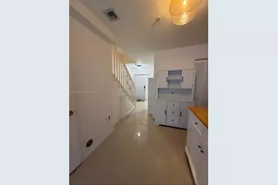 2198 NE 167th St #2198, North Miami Beach, FL 33162 - Photo 4