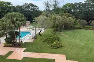 900 St Charles Pl, Pembroke Pines, FL 33026 - Photo 1