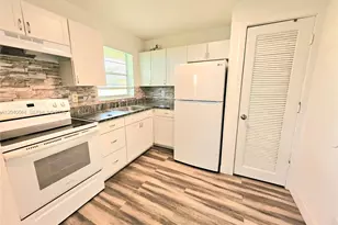 5180 NE 6th Ave, Oakland Park, FL 33334 - Photo 4