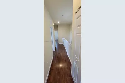8872 W 35th Ct, Hialeah, FL 33018 - Photo 26