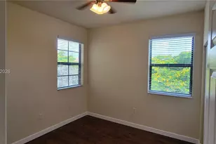 8872 W 35th Ct, Hialeah, FL 33018 - Photo 22
