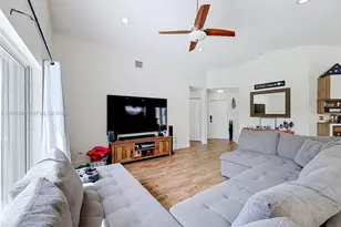 1141 NW 173rd Ave, Pembroke Pines, FL 33029 - Photo 36