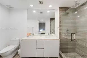 1010 Brickell Ave, Miami, FL 33131 - Photo 10