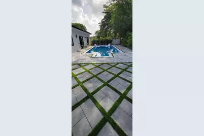 5901 SW 64th St, South Miami, FL 33143 - Photo 2