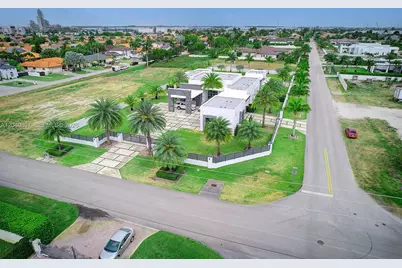 13052 NW 102nd Ave, Hialeah Gardens, FL 33018 - Photo 56